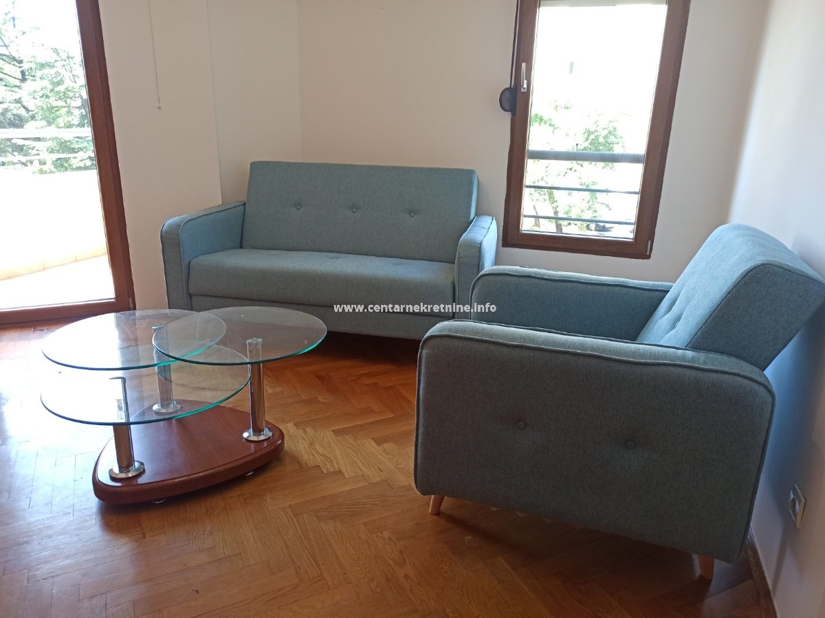 Izdavanje, dvosoban stan 60m2, Preko Morače, Podgorica